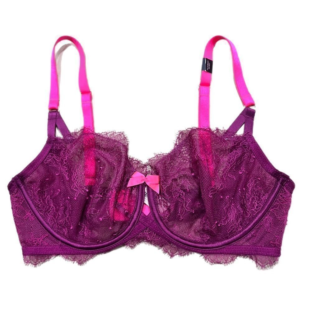 Victoria’s Secret Very sexy unlined Chantilly lace maroon burgundy bra